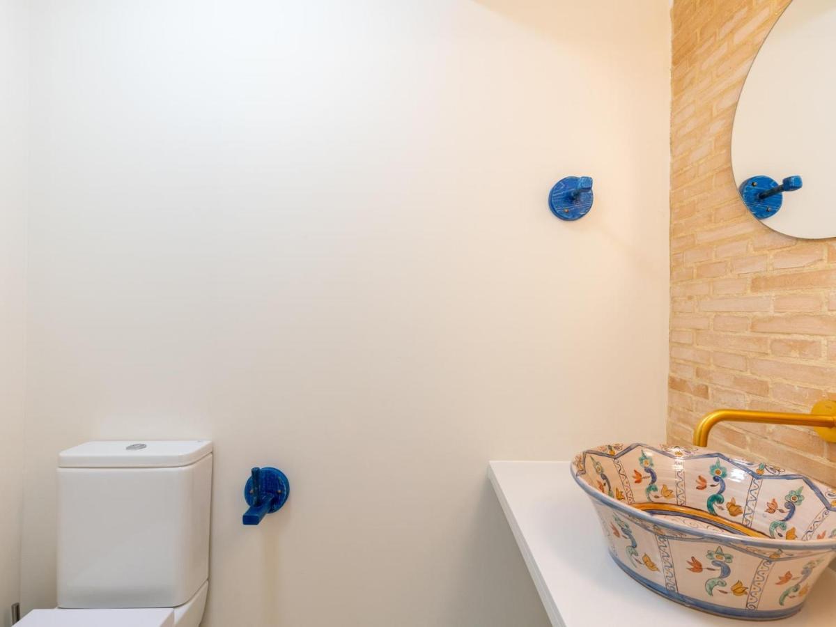 Holi-Rent Penthouse Penuelas Seville Exterior photo