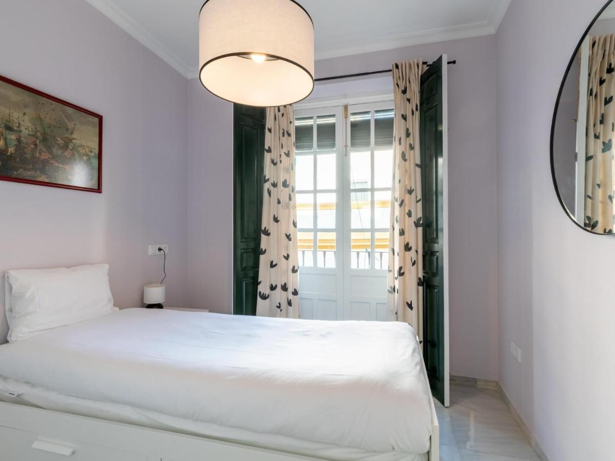 Holi-Rent Penthouse Penuelas Seville Exterior photo