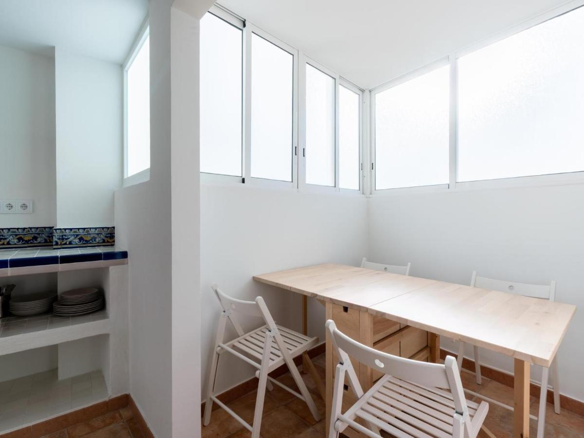 Holi-Rent Penthouse Penuelas Seville Exterior photo