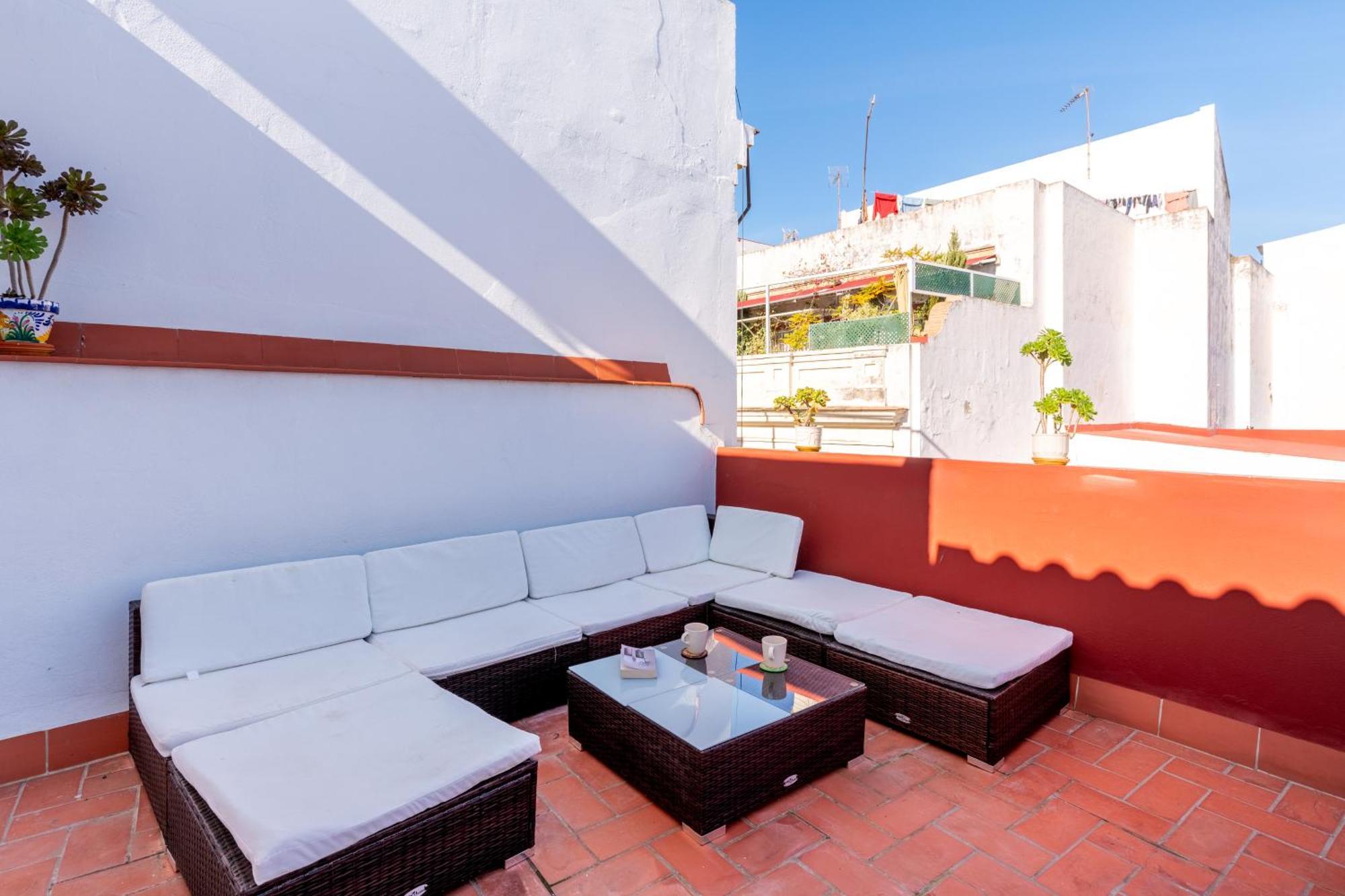 Holi-Rent Penthouse Penuelas Seville Exterior photo